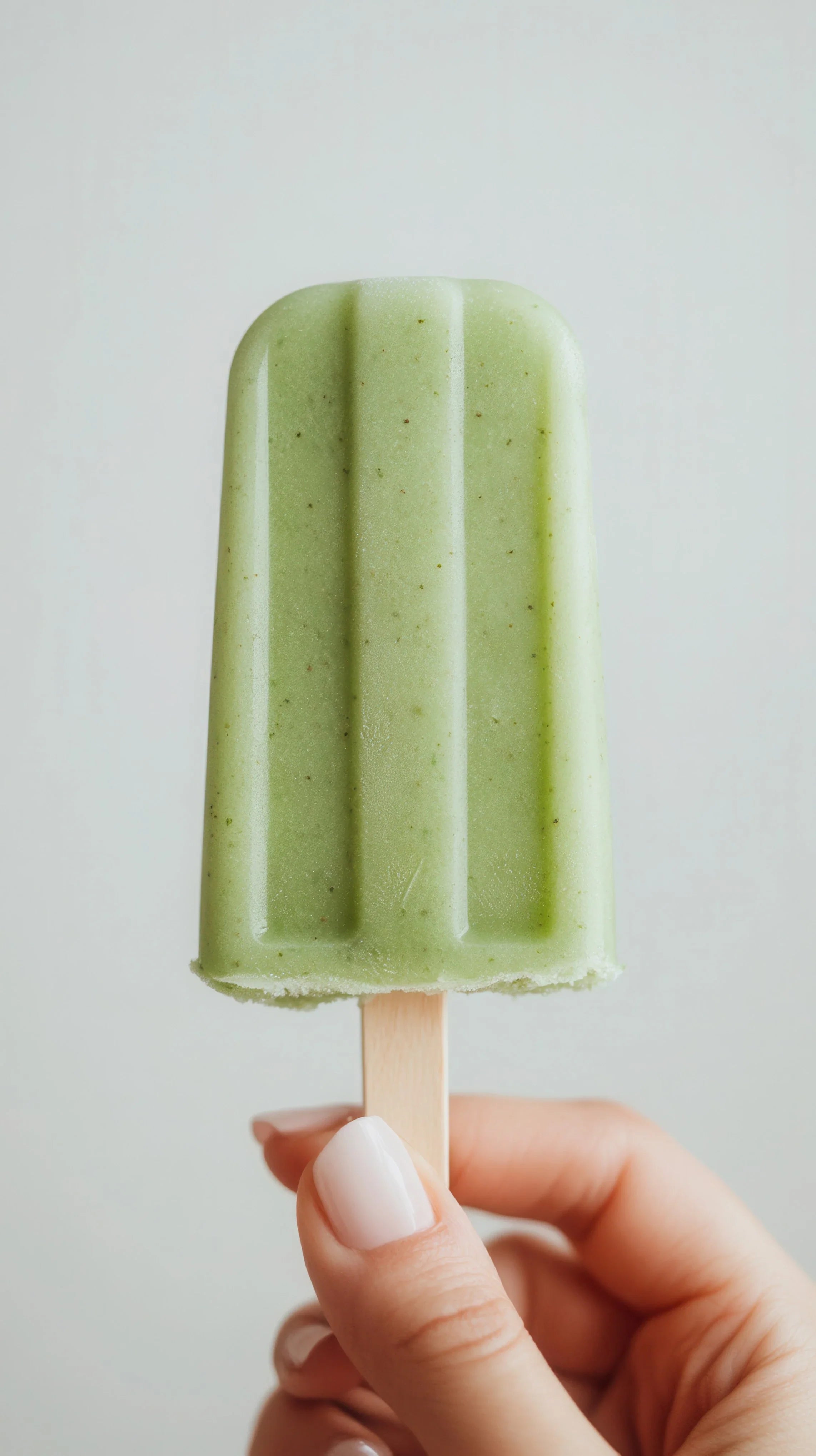 Your skin’s new best friend: matcha aloe vera popsicles