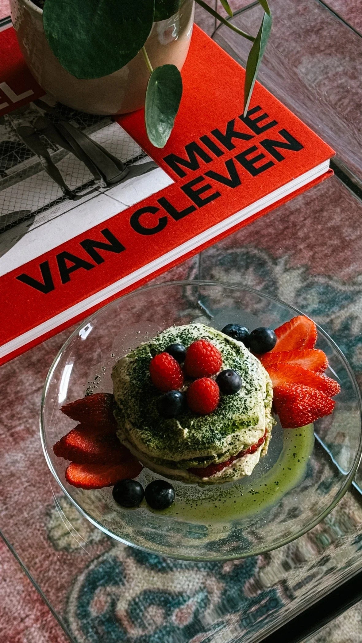 Your new brunch staple: matcha soufflé pancakes
